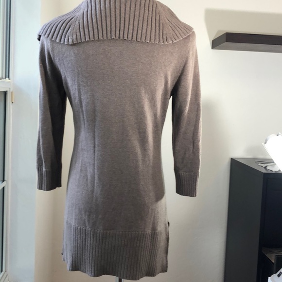 Chico’s Neutral Tan Sweater Cowl Neck size 0 - Picture 4 of 4